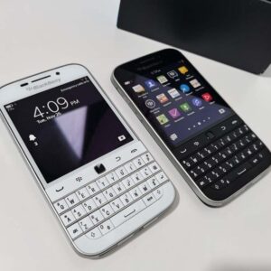 BlackBerry Classic Q20 2GB RAM 16GB 4G LTE - Black | Refurbished